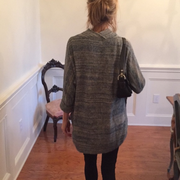 Anthropologie comfy sweater - Picture 2 of 8